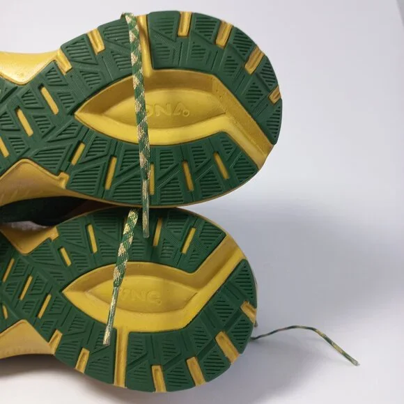 Brooks running walking shoes mens 11.5 Green and gold size 11,5 for men lucky - Picture 2 of 10